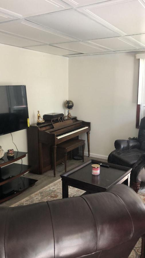 ניו יורק Cozzy Room With Private Entrance And Drive Way מראה חיצוני תמונה